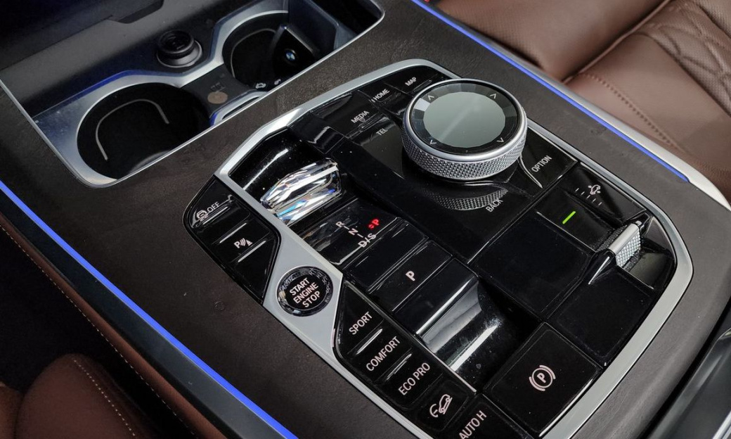 BMW X5 xDrive 40i xLine, 2025