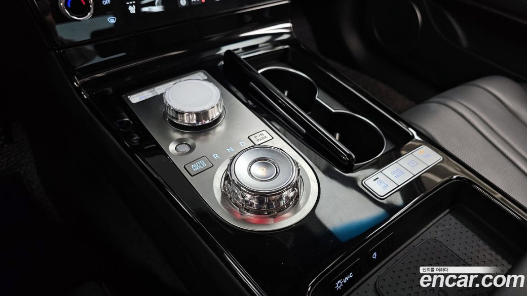 Genesis G80 Gasoline 2.5 Turbo 2WD, 2025