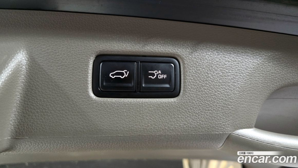 Kia Carnival 7-Seater Hi-Limousine, 2023
