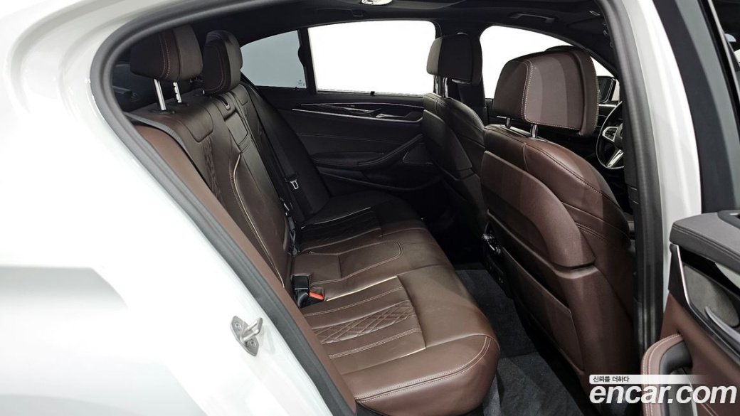 BMW 5-Series 530i M Sport Package, 2022