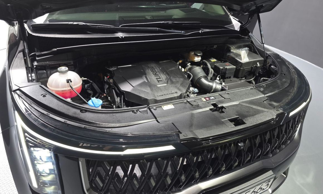 Kia Carnival 9-Seater Noblesse, 2025