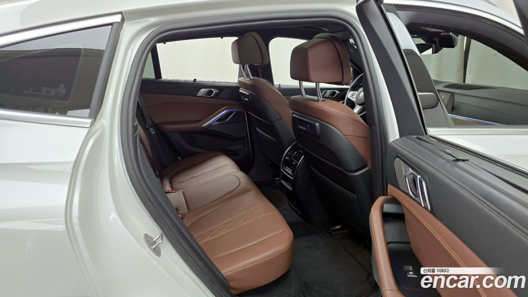 BMW X6 xDrive40i M Sport, 2023