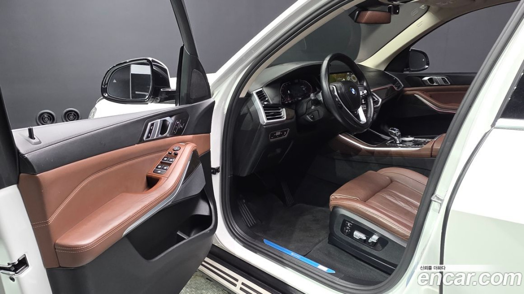 BMW X5 xDrive 40i xLine, 2022