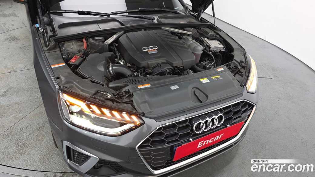 Audi A4 40 TFSI Premium, 2023