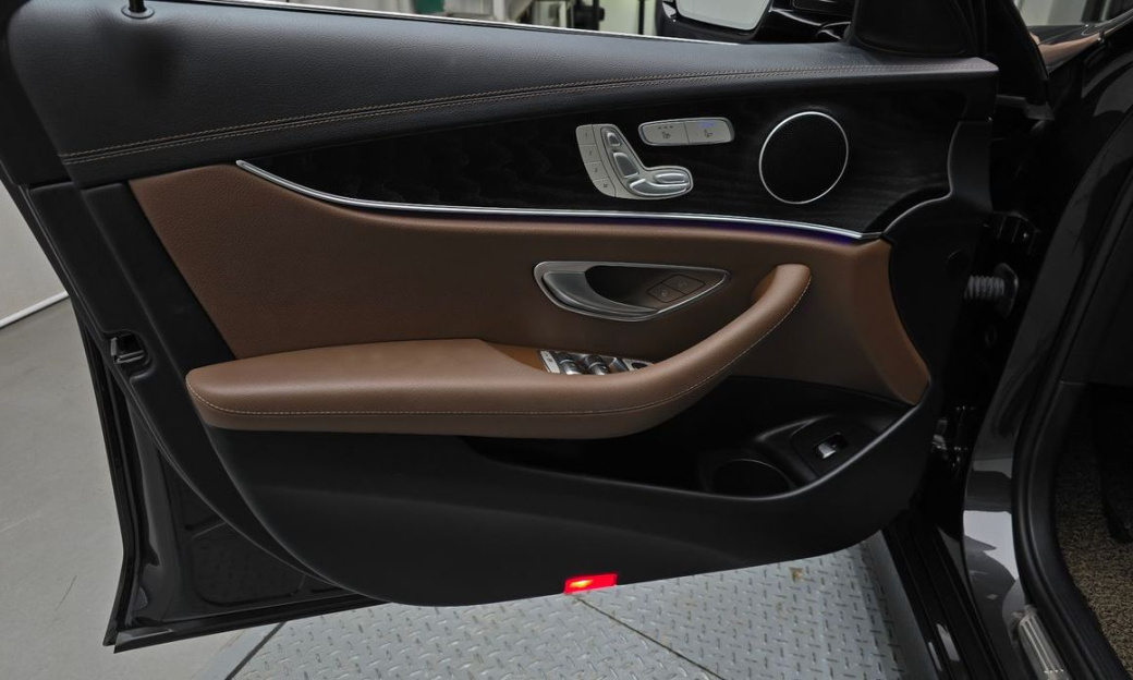 Mercedes-Benz E-Class E250 AMG Line, 2023