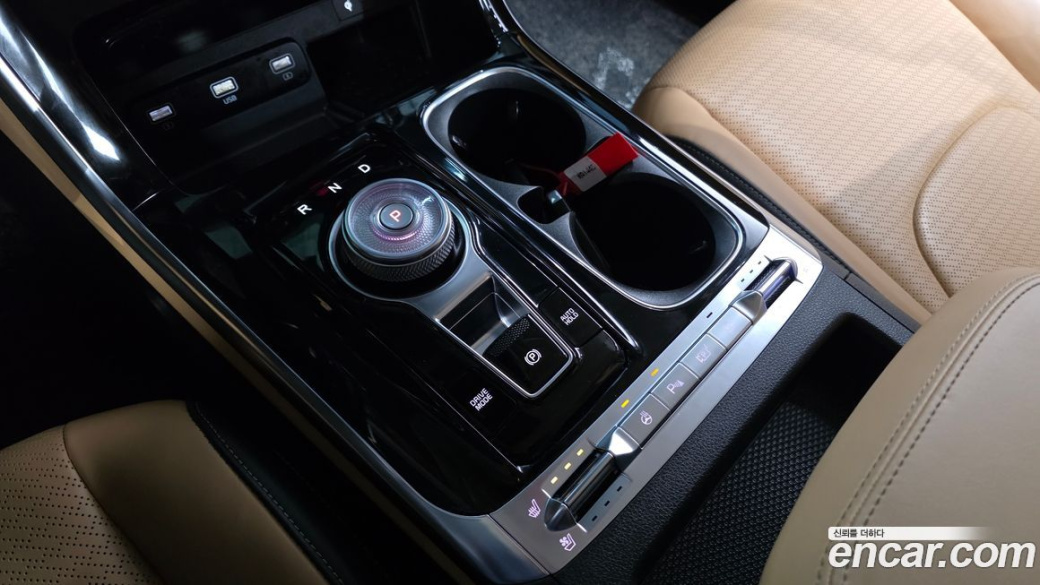 Kia Carnival 7-Seater Signature, 2022