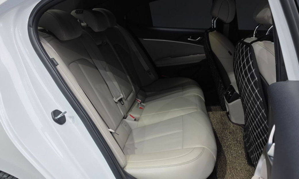 Genesis G70 Gasoline 2.0T 4WD, 2021