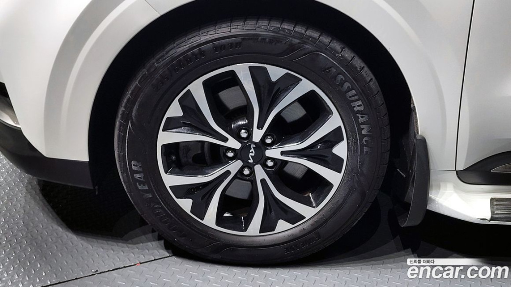 Kia Carnival 9-Seater Noblesse, 2023