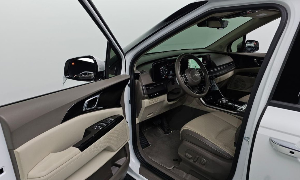 Kia Carnival 9-Seater Noblesse, 2023