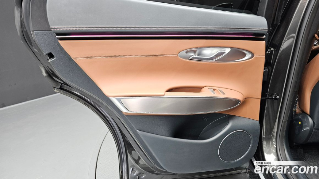 Genesis GV70 2.5T Gasoline 2WD, 2025