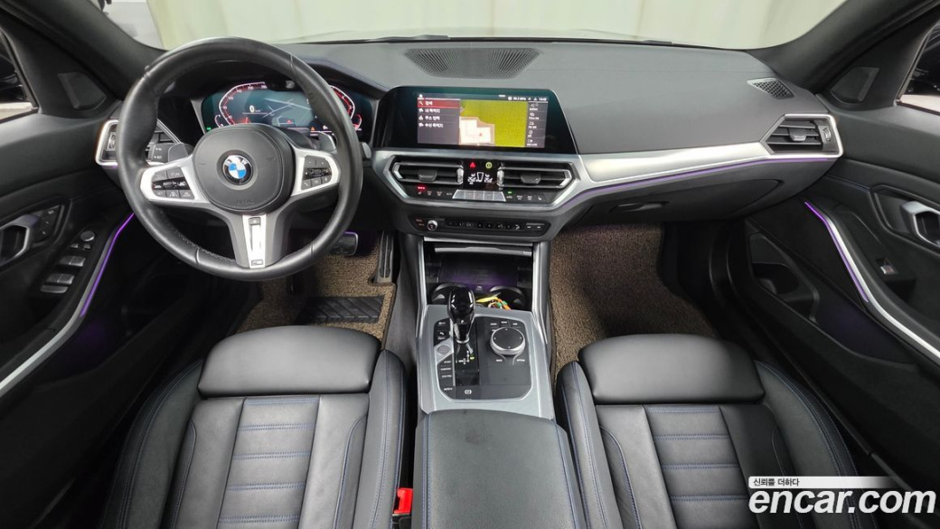 BMW 3-Series 320i Touring M Sports, 2022