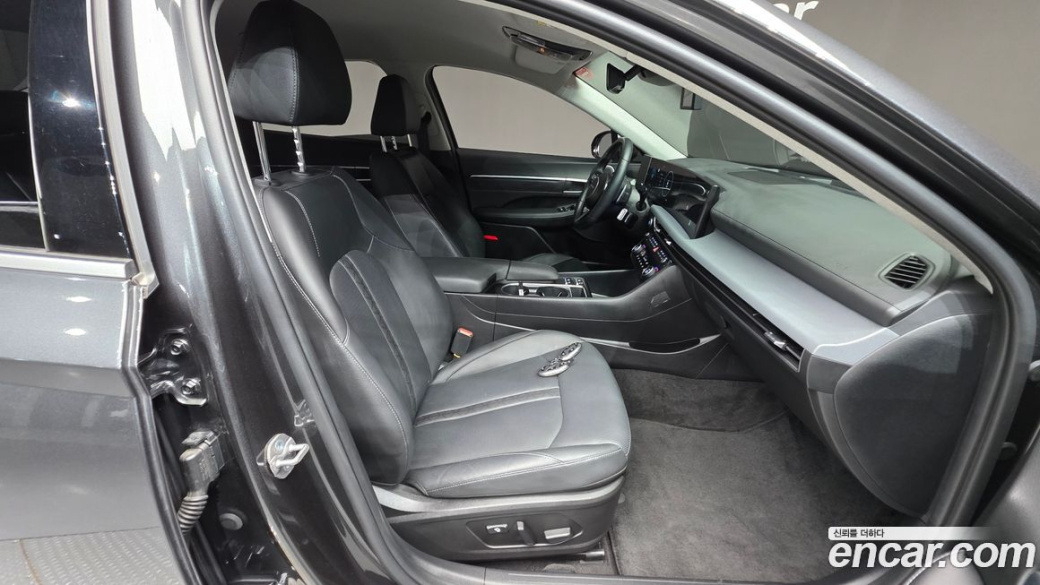 Hyundai Sonata 2.0, 2025
