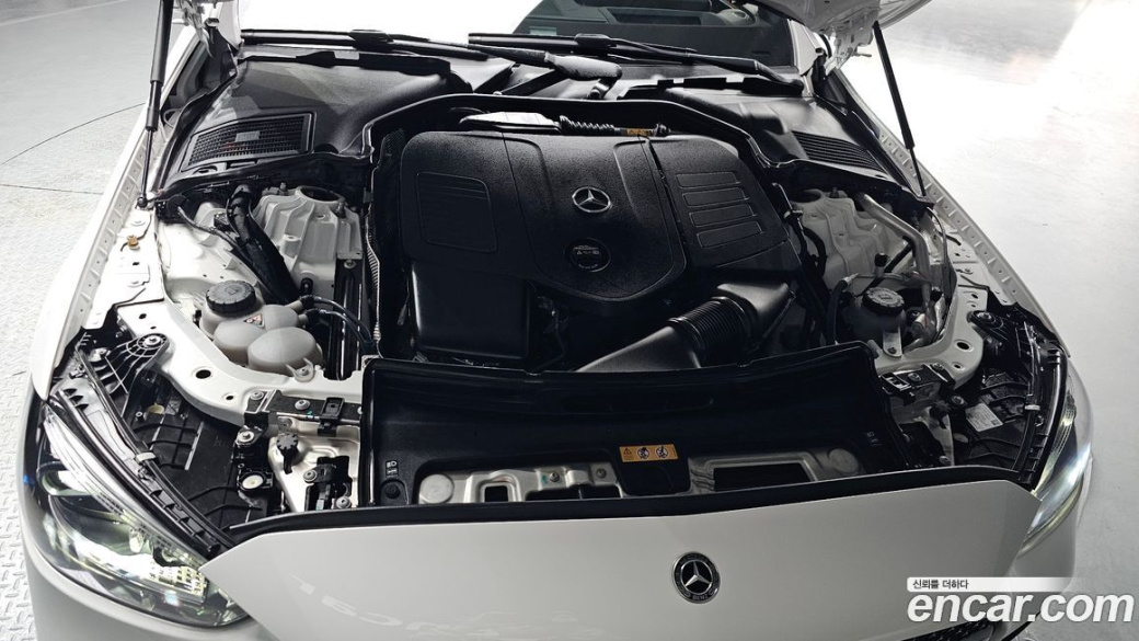 Mercedes-Benz C-Class C300 4MATIC AMG Line, 2023