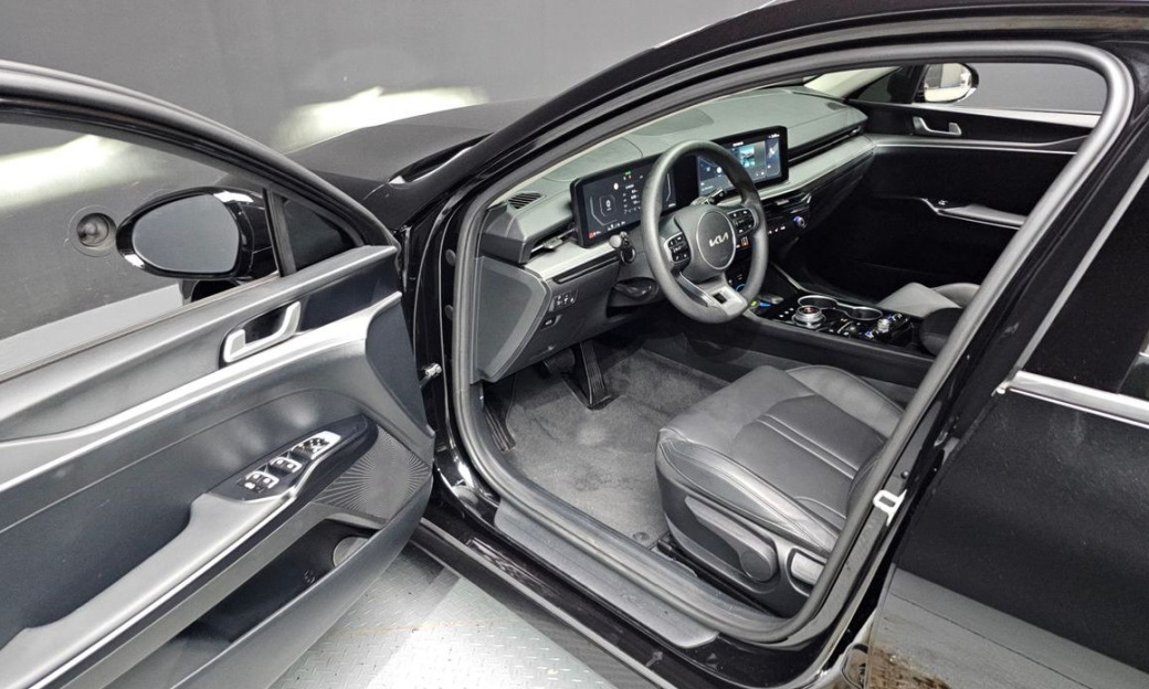 Kia K5 2.0, 2024