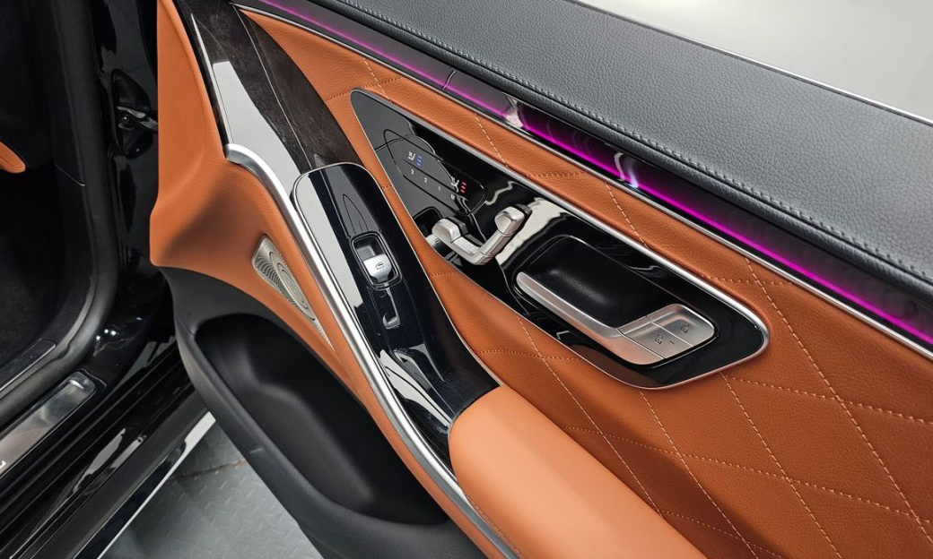 Mercedes-Benz S-Class S500L 4MATIC, 2022