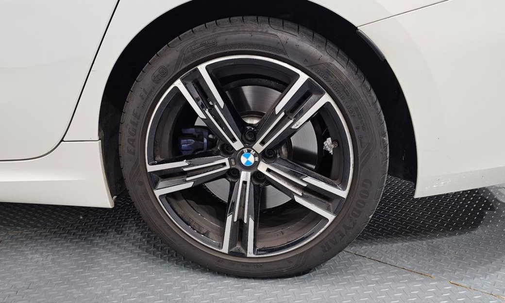 BMW 3-Series 320d Touring M Sport, 2025