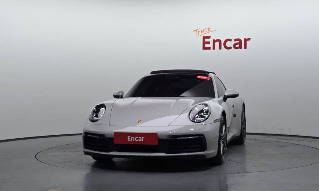 Porsche 911 Carrera, 2024