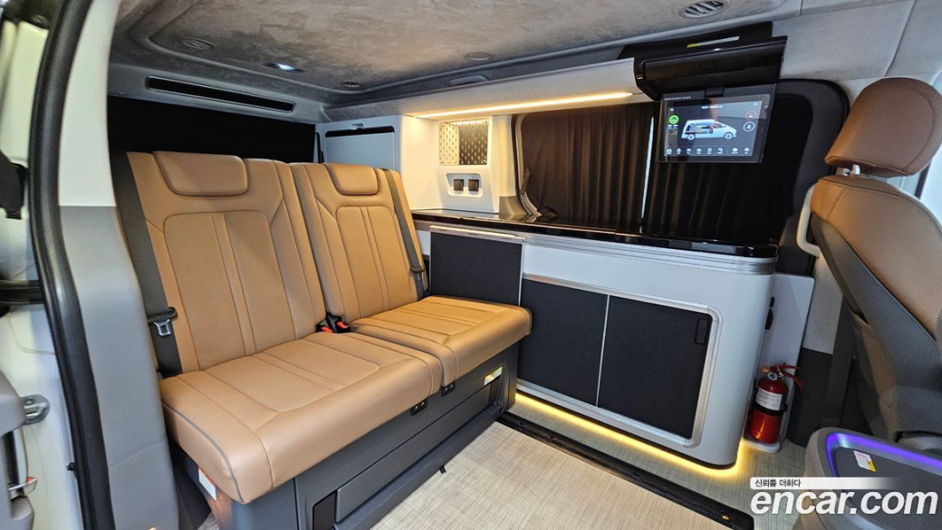 Hyundai Staria 2WD Camping Car, 2024