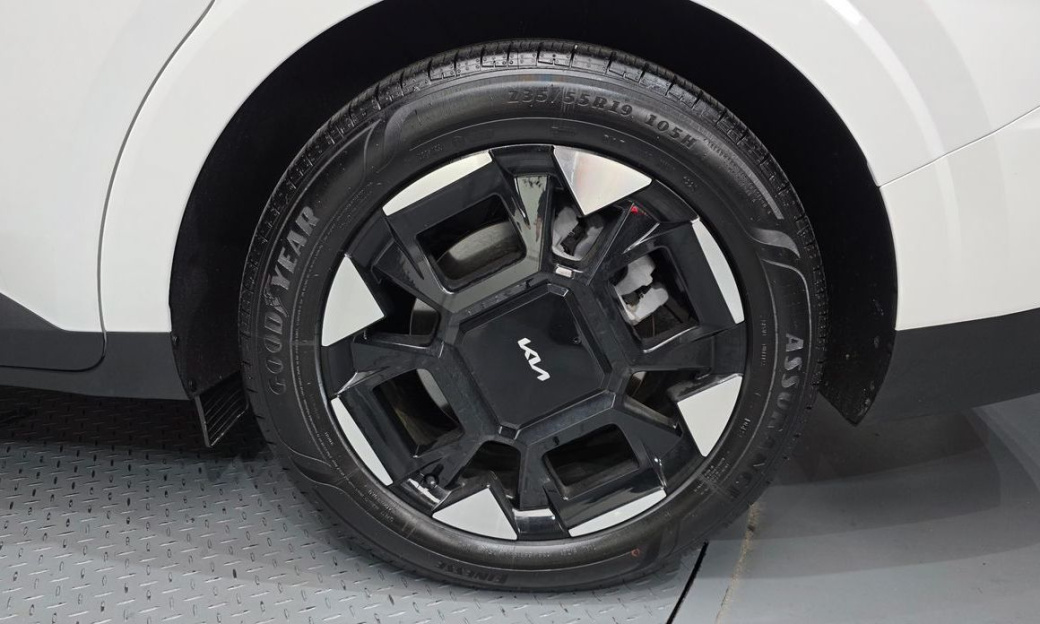Kia Carnival 9-Seater Noblesse, 2025