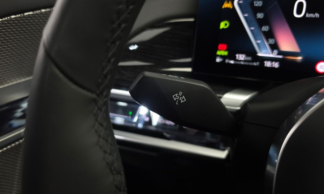 BMW 7-Series 740d xDrive M Sport, 2025