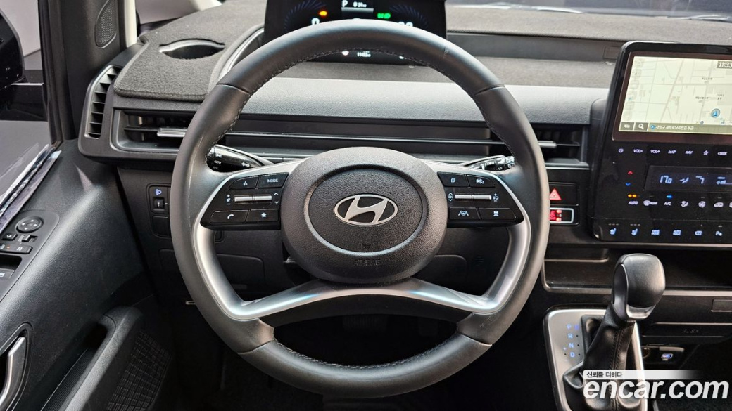 Hyundai Staria Cargo 5-Seater, 2025