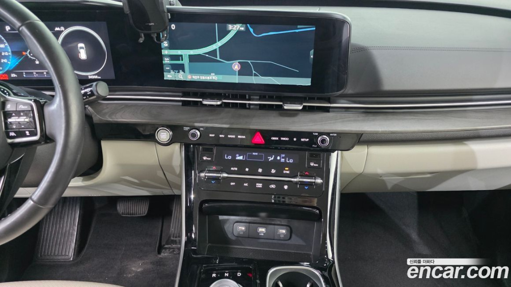 Kia Carnival 9-Seater Signature, 2023