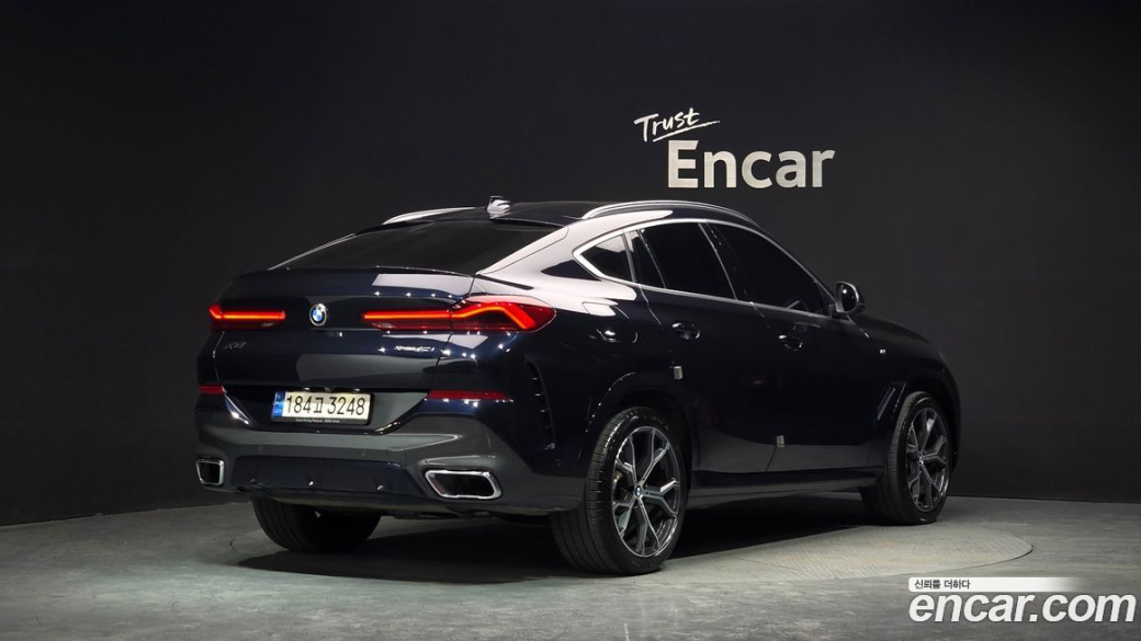 BMW X6 xDrive40i M Sport, 2022