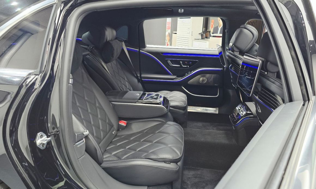 Mercedes-Benz S-Class Maybach S580 4MATIC, 2023