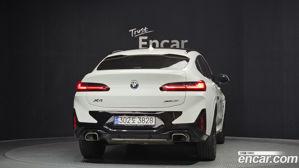 BMW X4 xDrive20i M Sport, 2022