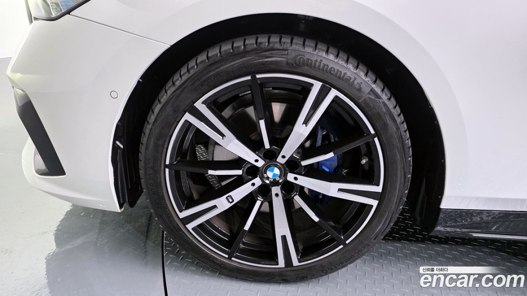 BMW 5-Series 530i xDrive M Sport, 2025