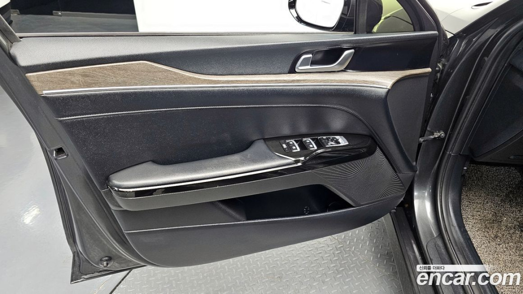 Kia K5 2.0, 2023