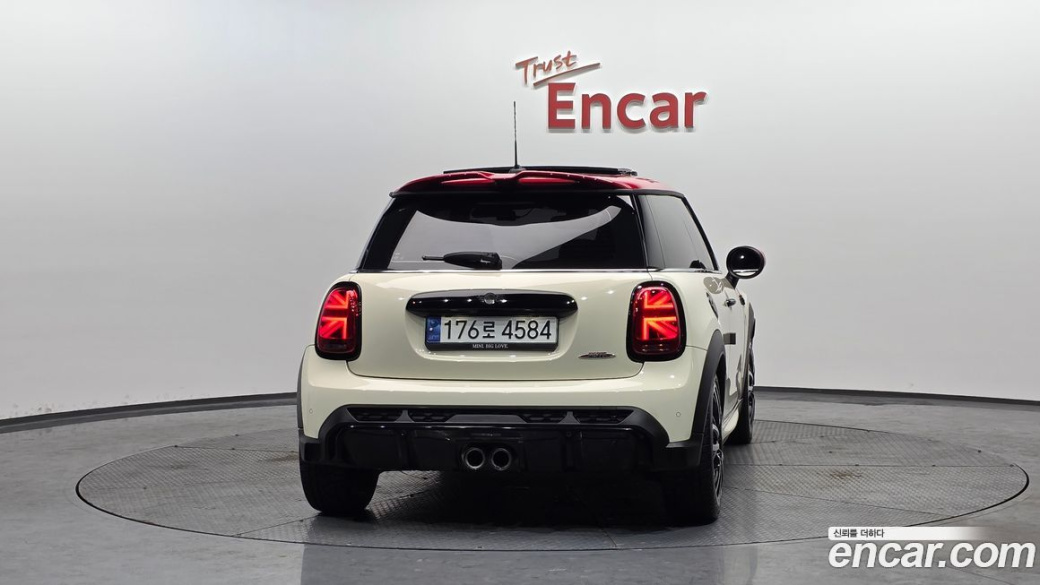 Mini Cooper JCW, 2023
