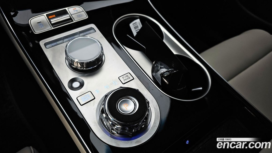 Genesis GV70 2.5T Gasoline AWD, 2026