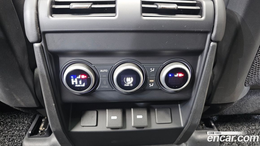 Land Rover Defender 130 D300 X-Dynamic HSE, 2024