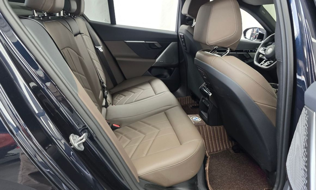 BMW 5-Series 520i M Sport, 2024
