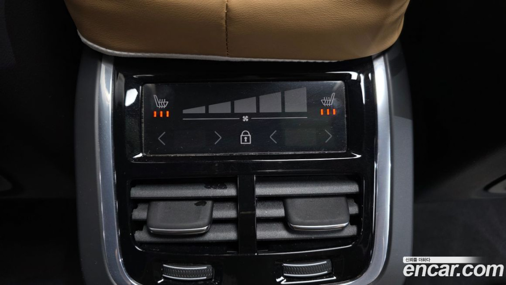 Volvo XC60 B6 Inscirtion, 2022