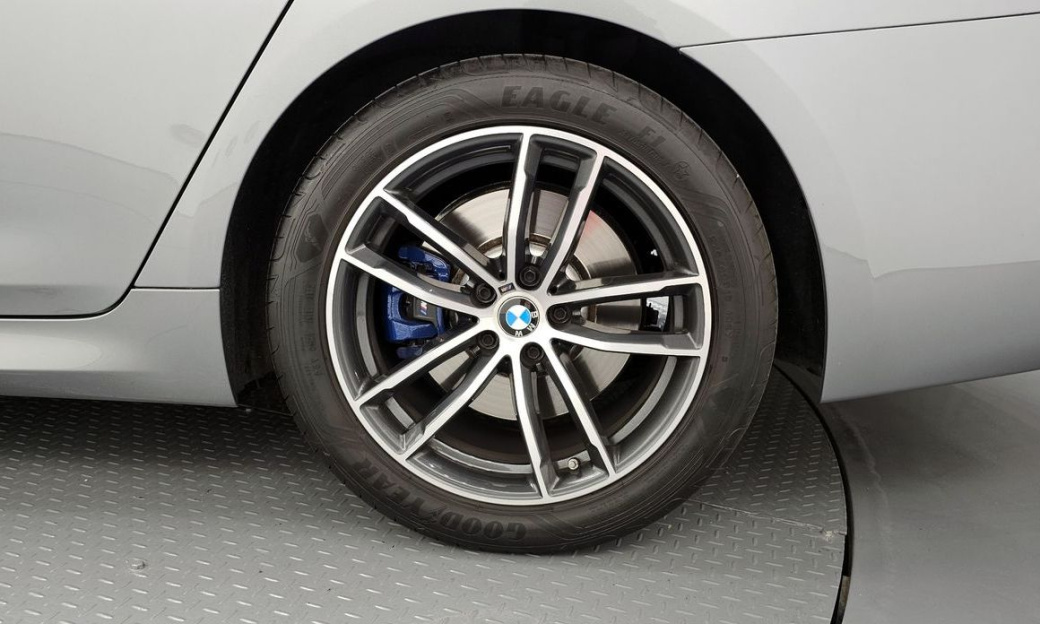 BMW 5-Series 520i M Sport, 2023