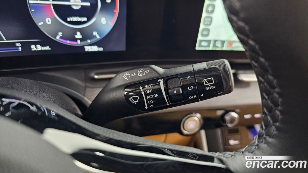 Kia Carnival 9-Seater Prestige, 2023