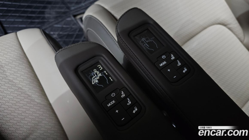 Kia Carnival 7-Seater Signature, 2024