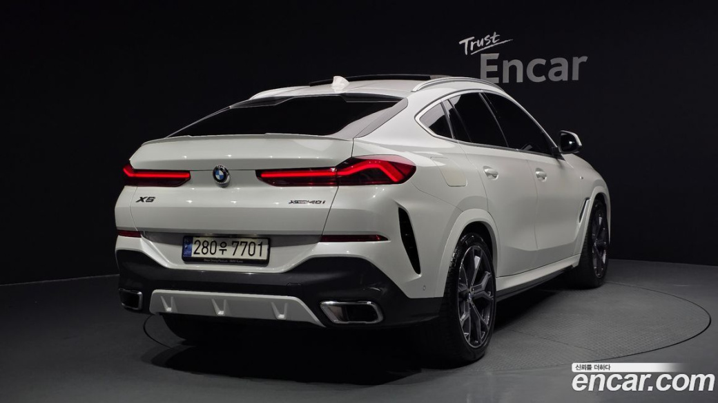 BMW X6 xDrive40i M Sport, 2023