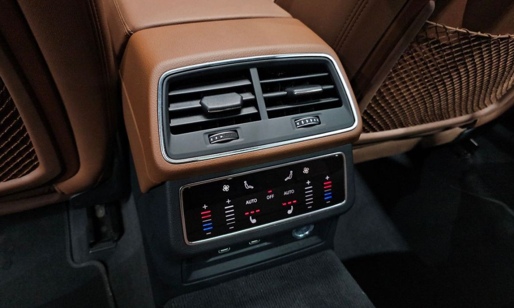 Audi A6 40 TDI Premium, 2022