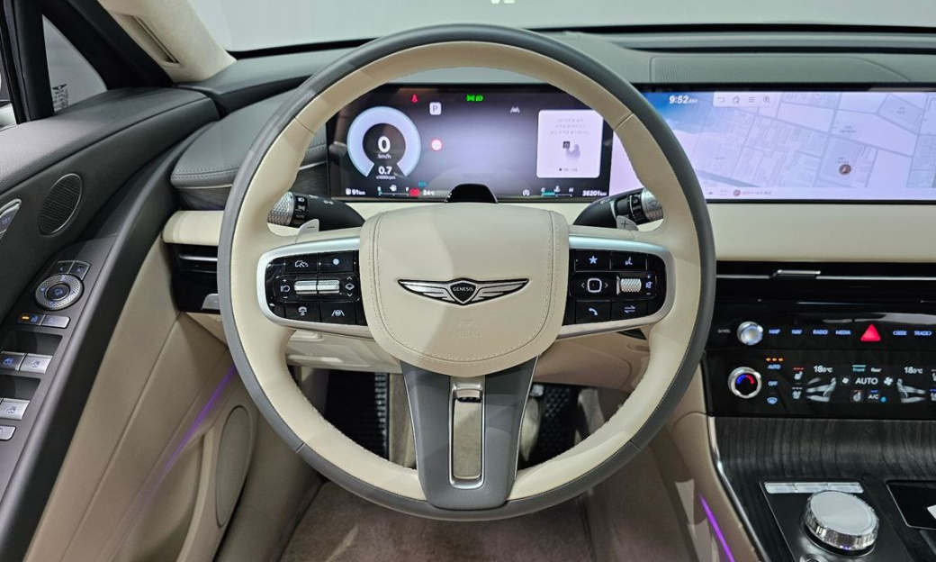 Genesis G80 Gasoline 2.5 Turbo AWD, 2025