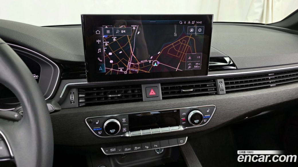 Audi A4 40 TFSI Premium, 2023
