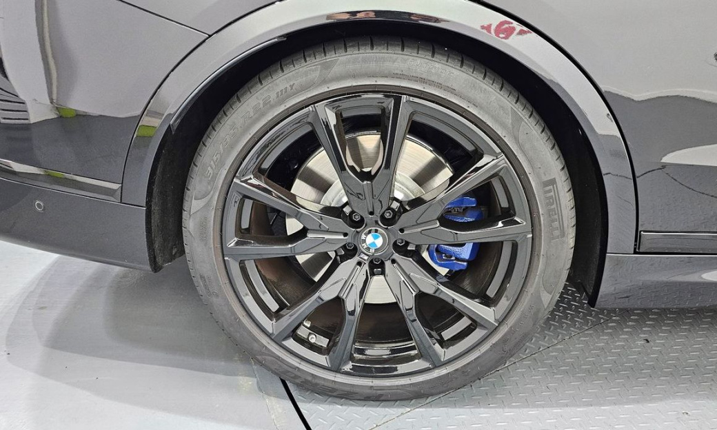 BMW X7 M60i xDrive M sport 6STR, 2025