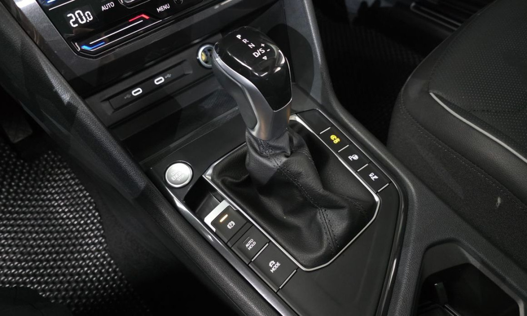 Volkswagen Tiguan 2.0 TSI Prestige, 2024