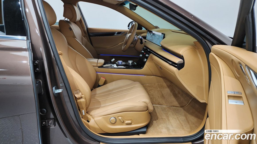 Genesis G80 Gasoline 2.5 Turbo 2WD, 2025