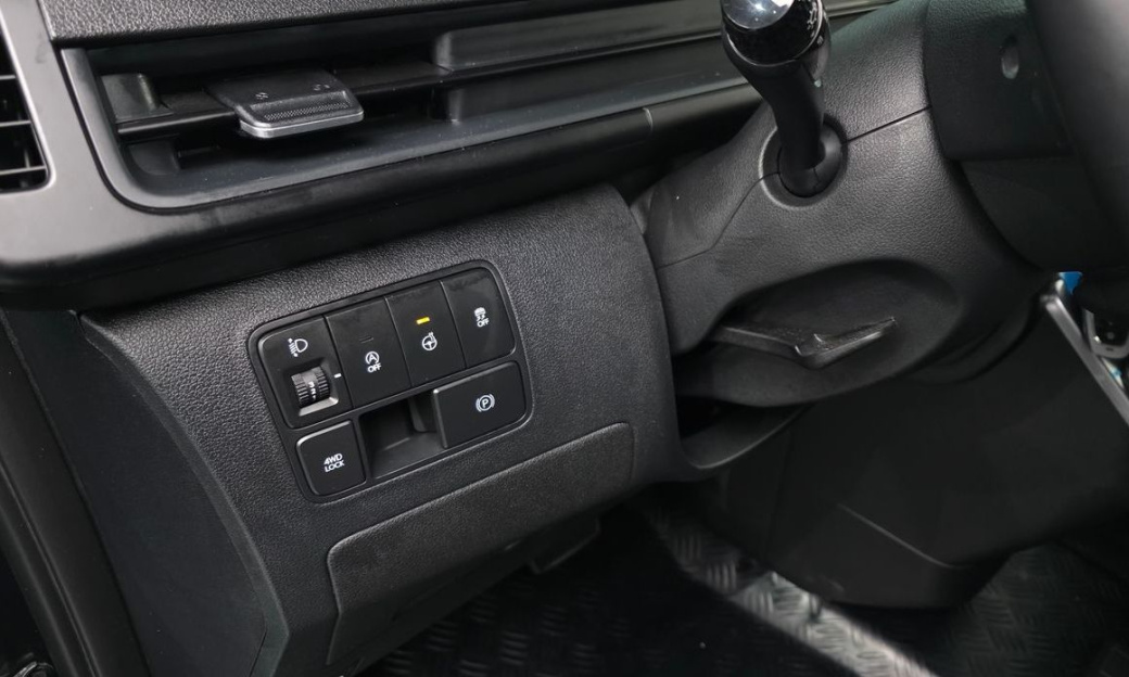 Hyundai Staria 4WD Tourer 9-Seater, 2024