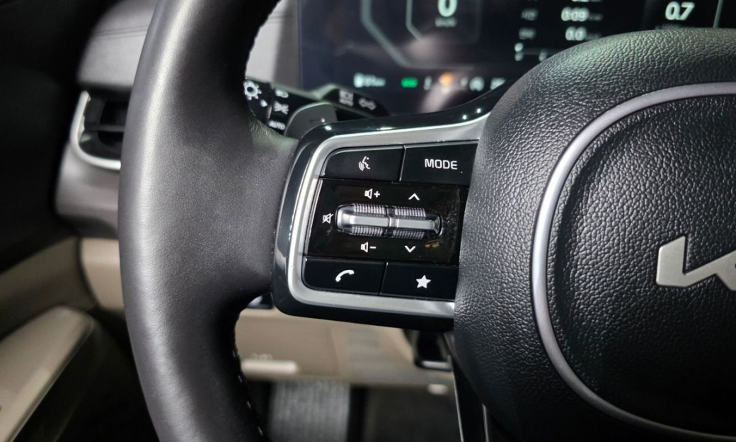 Kia Carnival 9-Seater Noblesse, 2024