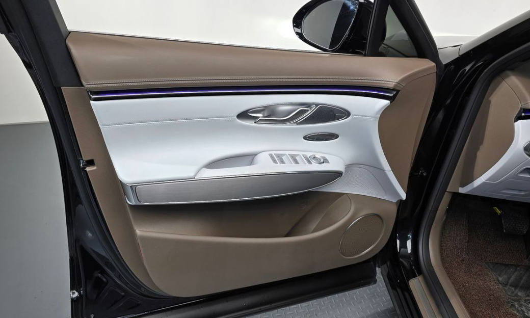 Genesis GV70 2.5T Gasoline 2WD, 2025