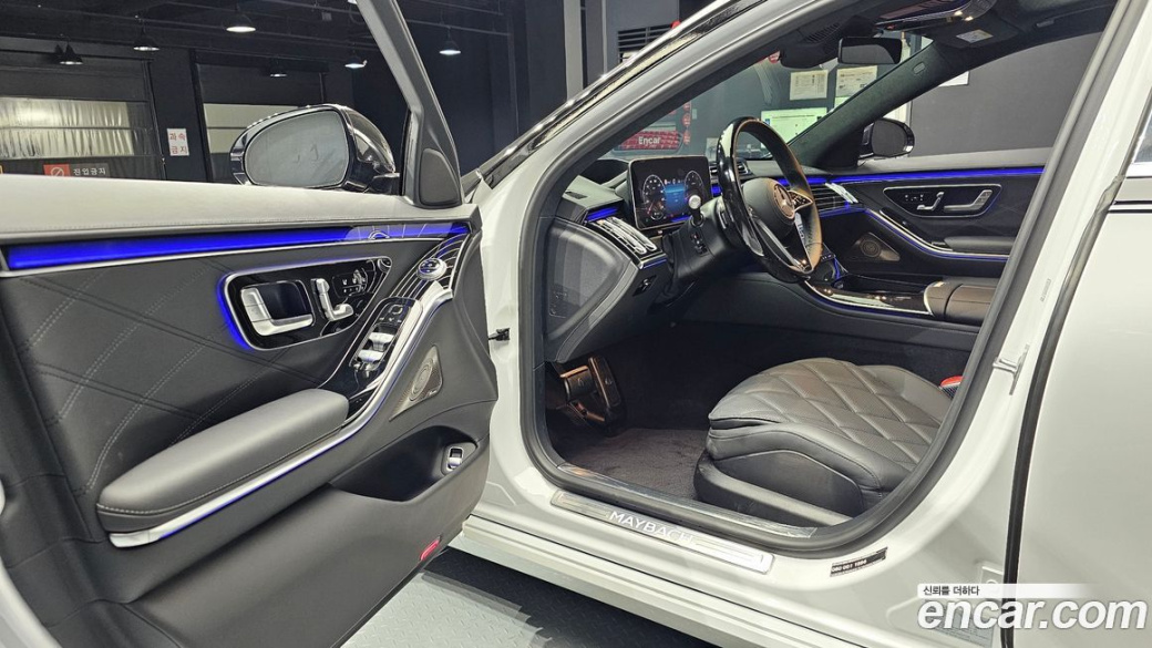 Mercedes-Benz S-Class Maybach S580 4MATIC, 2024